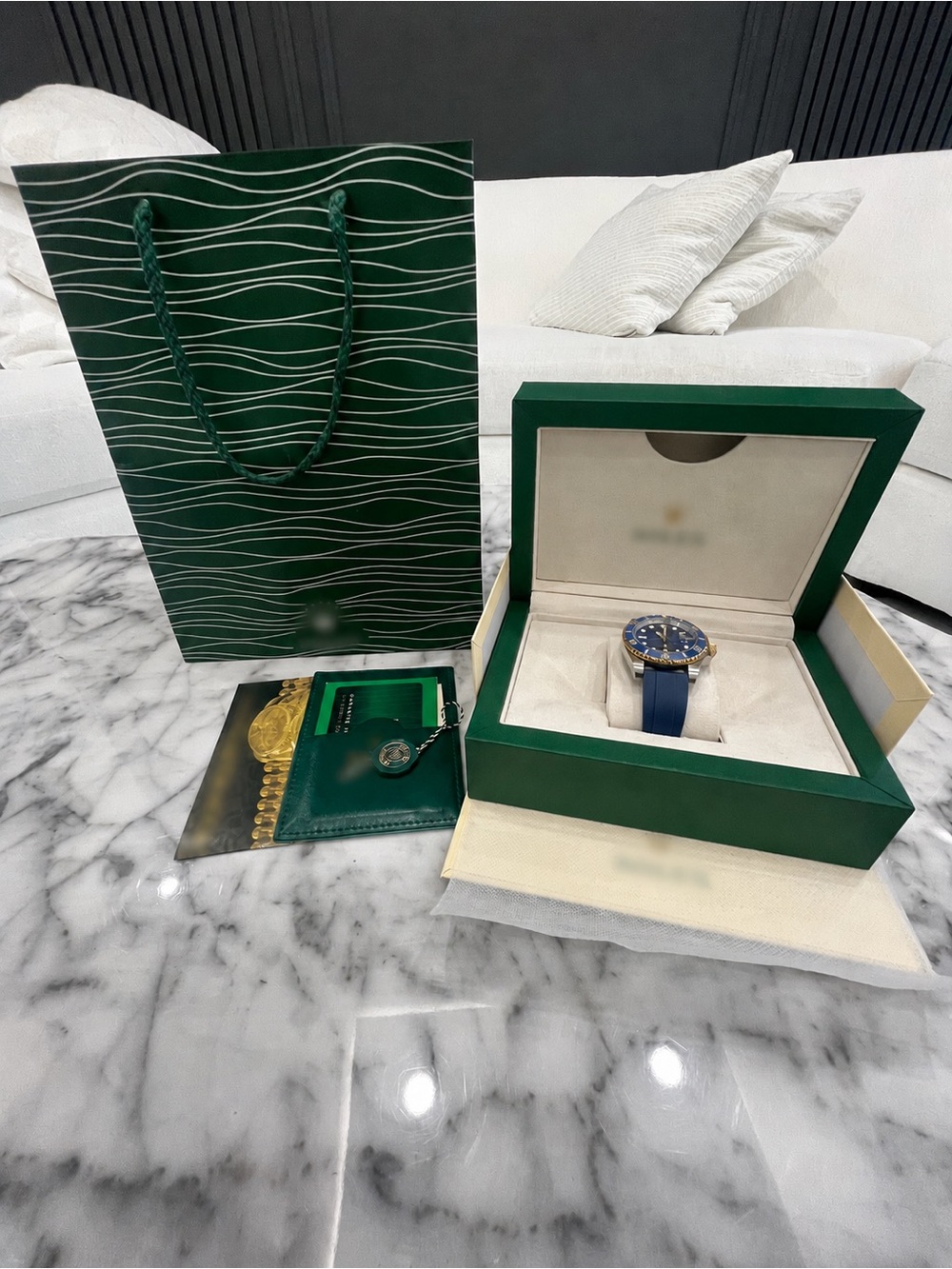 Luxury Men's Blue Dial Watch with Blue Strap
